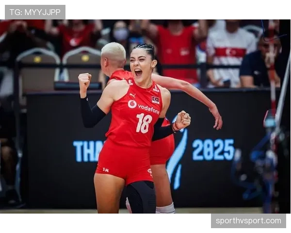 美国对土耳其战报:2-3失利结束小组赛 美国对土耳其战报:2-3失利结束小组赛